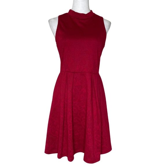 Francesca's Collections Red Eyelet Flowers A-Line Fit & Flare Sleeveless Dress - Picture 1 of 6